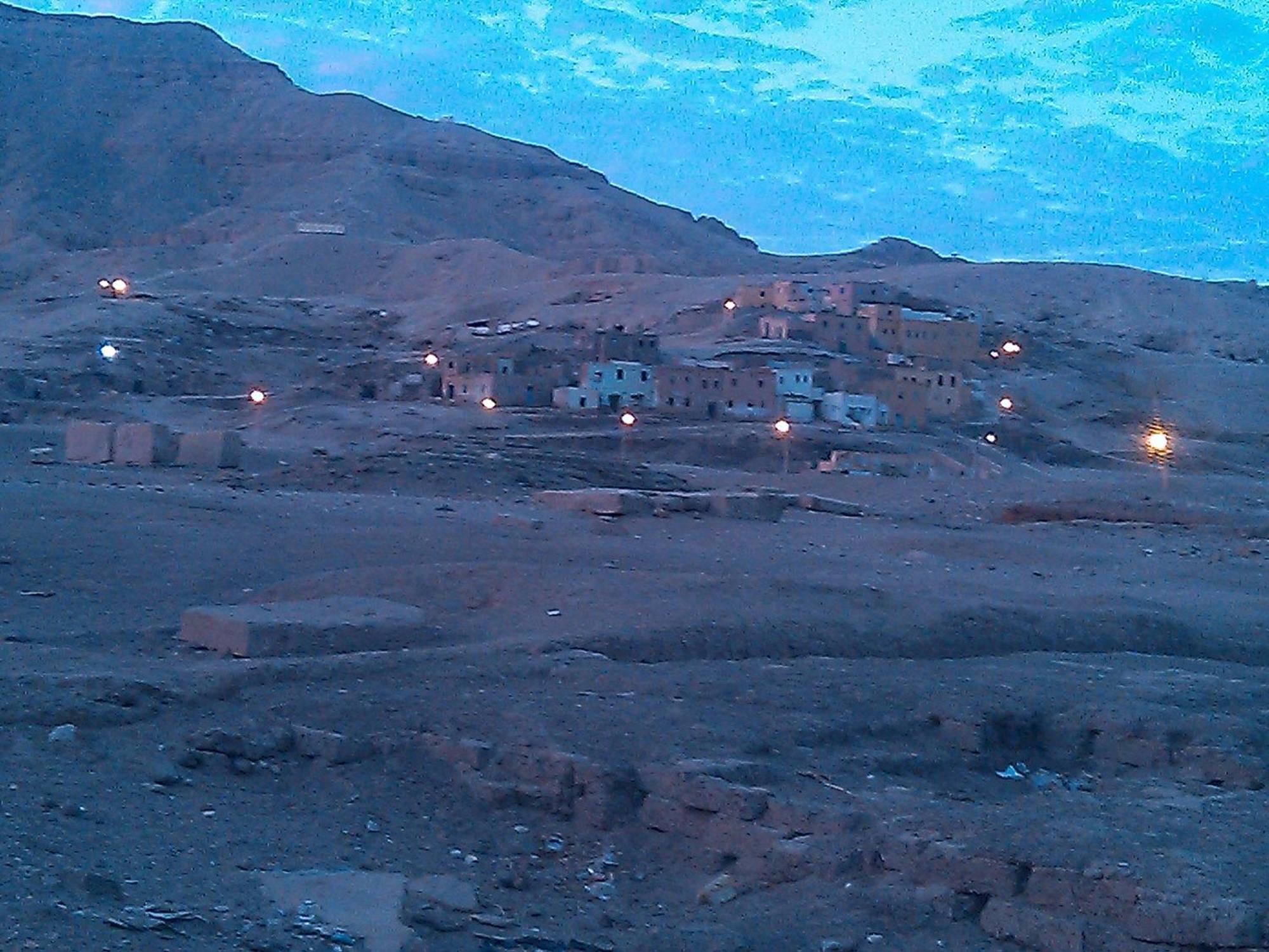 Pharaohs Hotel Luxor Exteriör bild